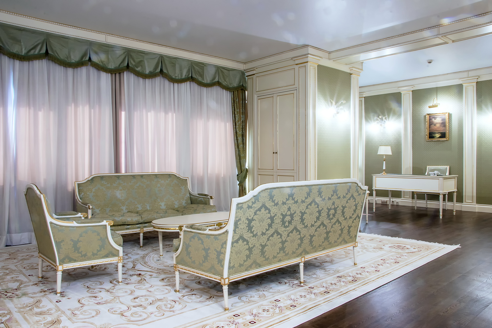 Посмотреть в галерее Апартаменты 2-местные 3-комнатные, корпус 2