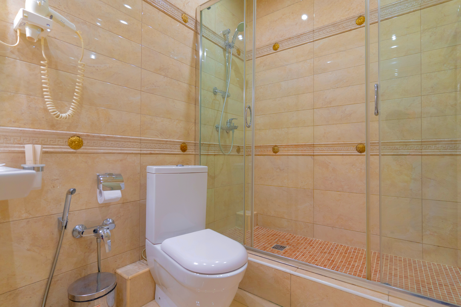 Люкс 2-местный Премиум 3-комнатный