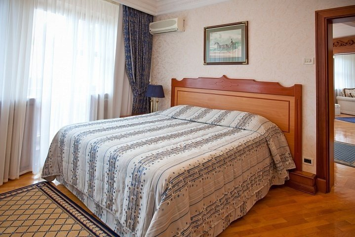 Сьют 4-комнатный 