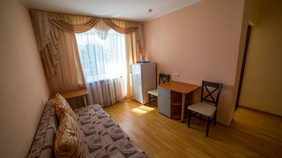 Посмотреть в галерее Комфорт 3-местный 2-комнатный Семейный корпус 2