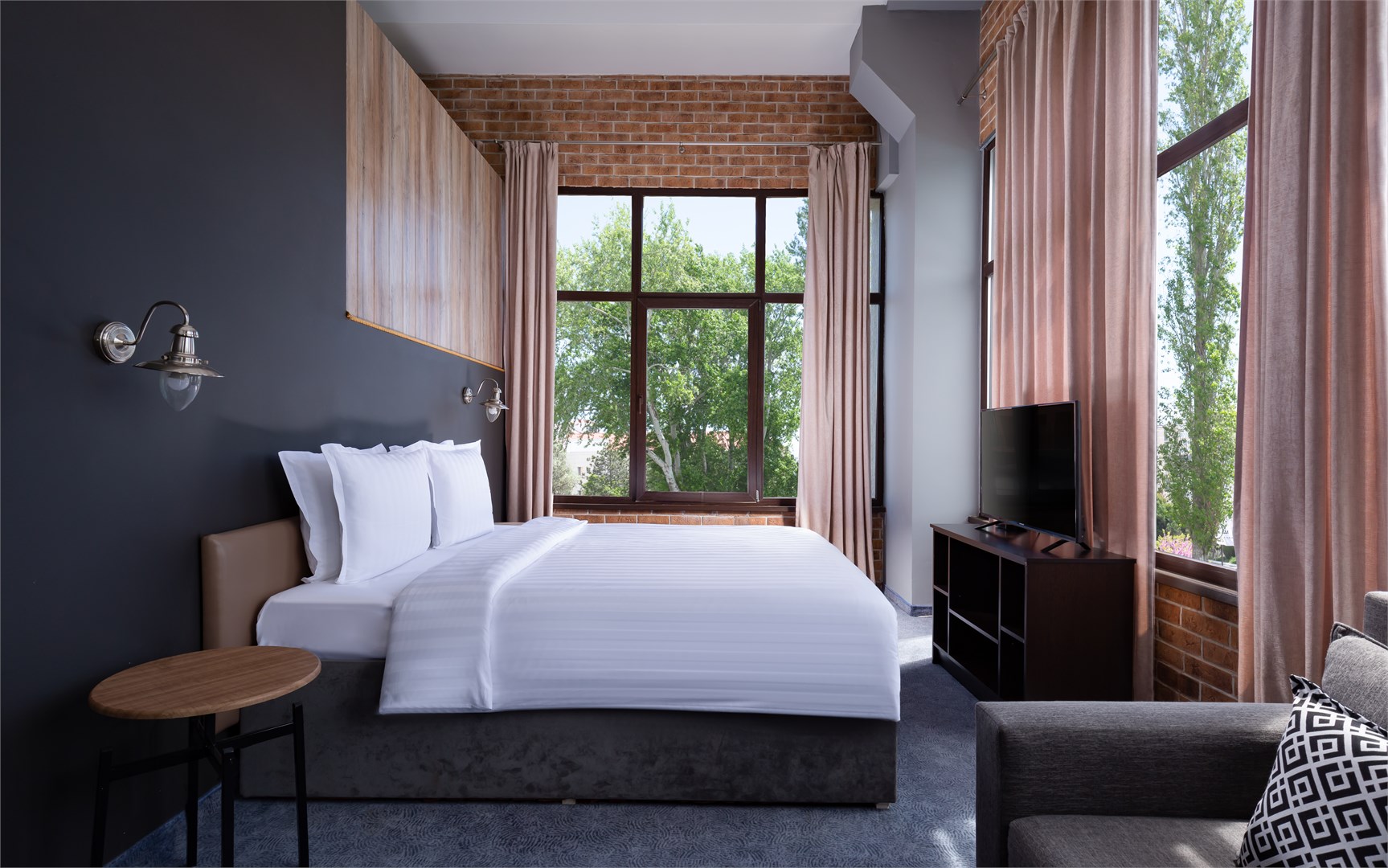 Посмотреть в галерее Junior Suite 3-мест.high SV