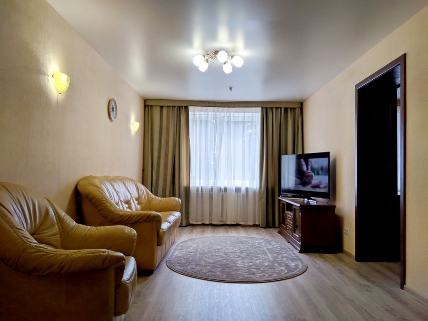 Люкс 3-местный 4-комнатный корпус 3 (10)