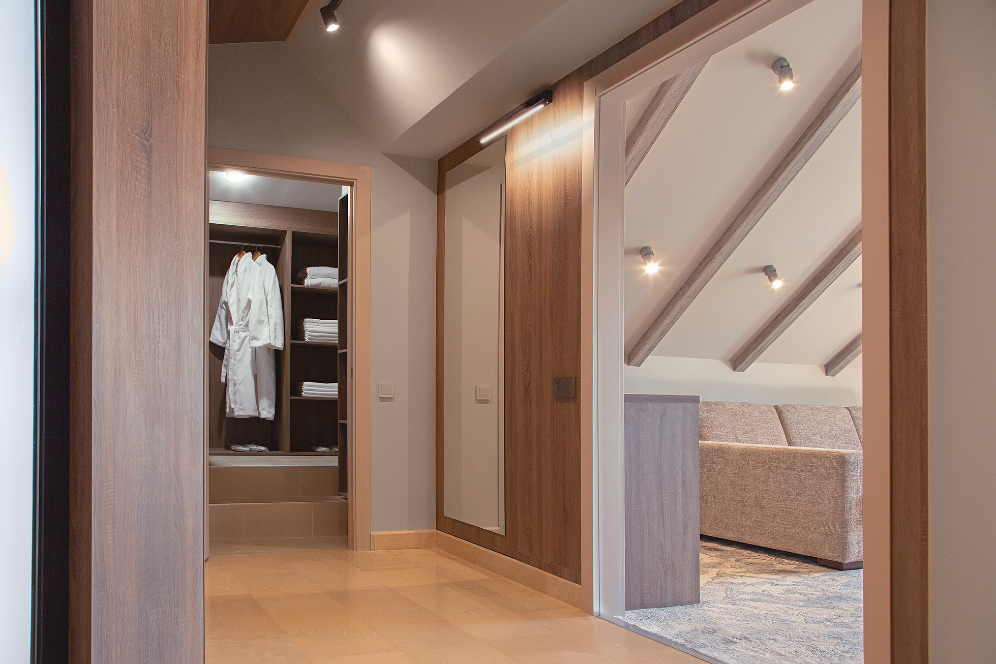 Полулюкс 4-местный 2-комнатный улучшенный