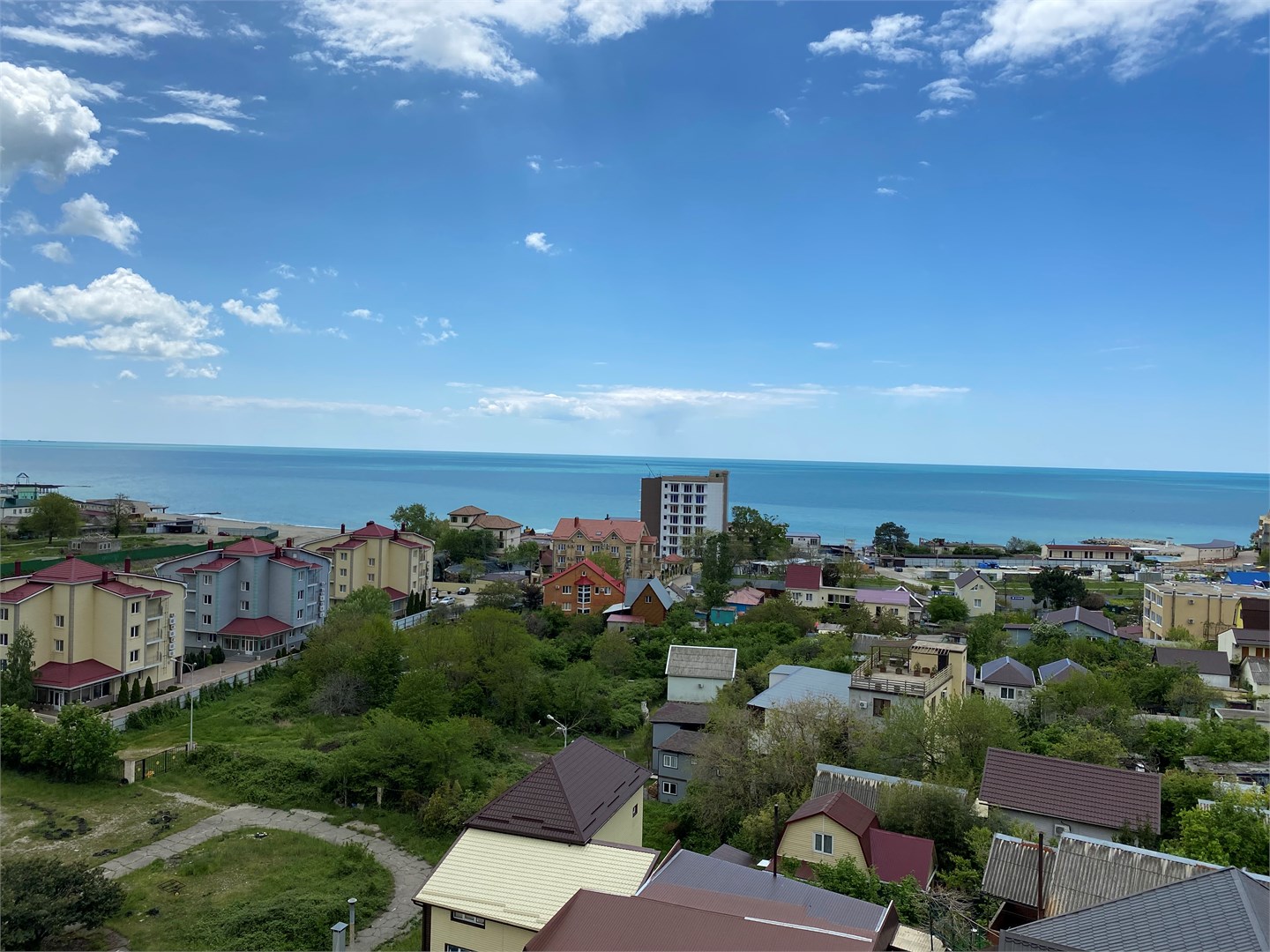 Посмотреть в галерее Люкс 2-х комнатный «ЛЮКС» балкон, вид на море, 5-9 этаж, Корпус № 3