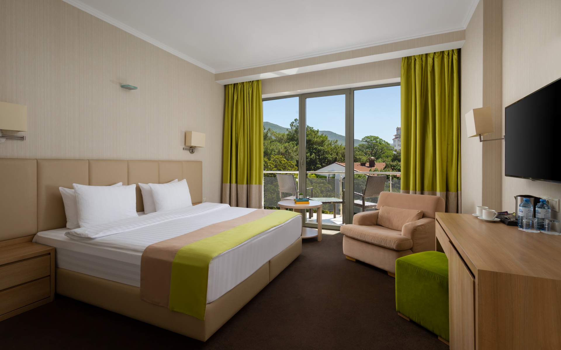 Стандарт 4* 2-местный 1-комнатный корпус 3 вид на горы