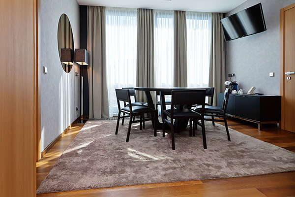 Посмотреть в галерее Suite 2-местный 3-комнатный(80 кв.м)