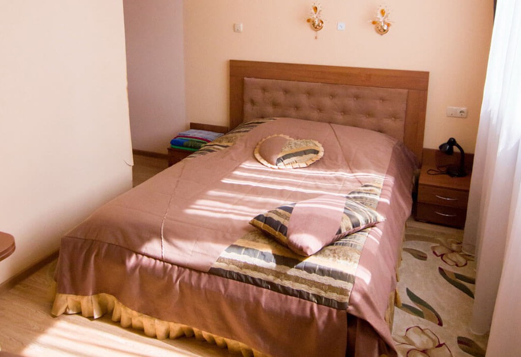 Посмотреть в галерее 2-мест. 2-комн. кинг сайз люкс, корп.1