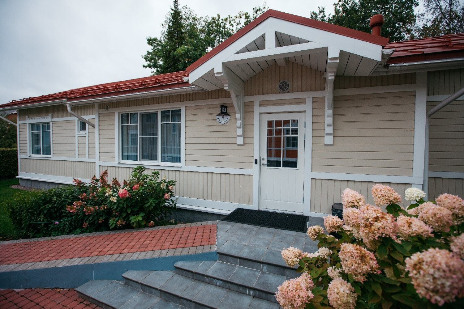 КОТТЕДЖ «ЛЮКС» С САУНОЙ