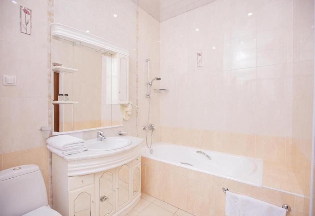 2-мест.(разм. в 3-мест.) люкс с балк.