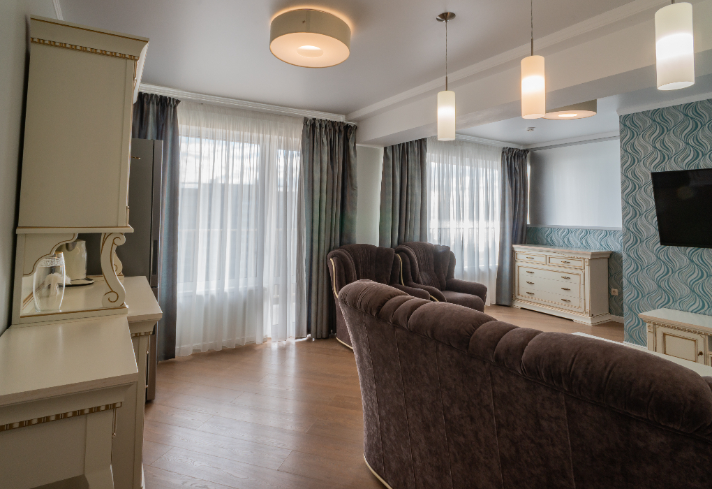 2-мест. 2-комн. люкс, главн. корп.