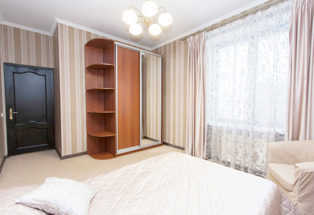 2-мест.(разм. в 8-мест.) коттедж №1