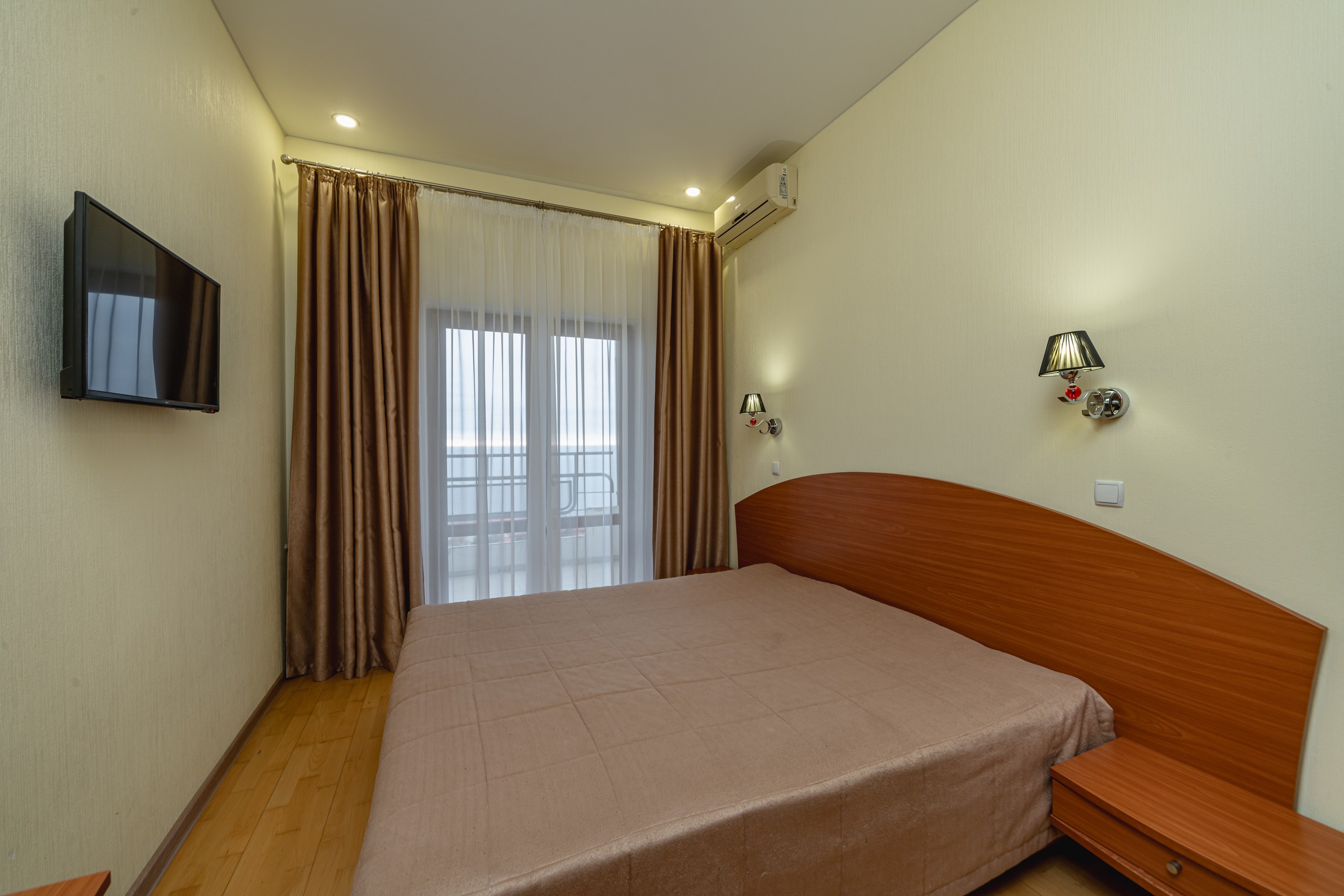 Полулюкс 2-местный 2-комнатный №311