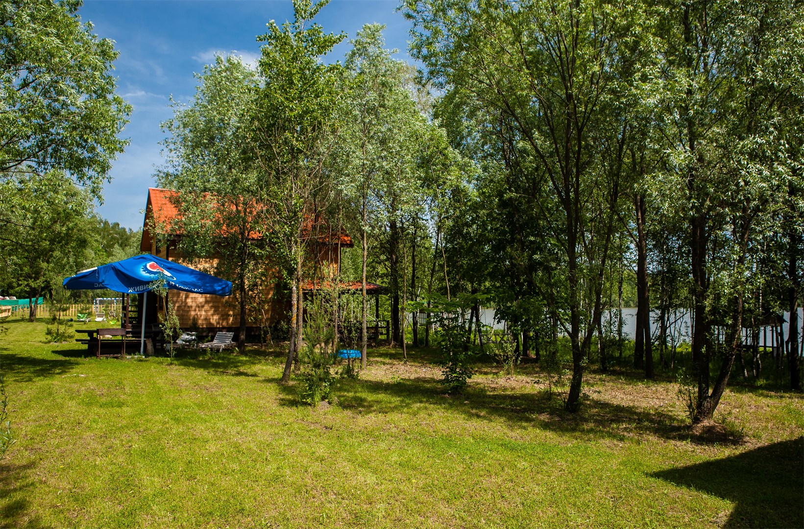 Дом 6-мест. с кух. на берегу