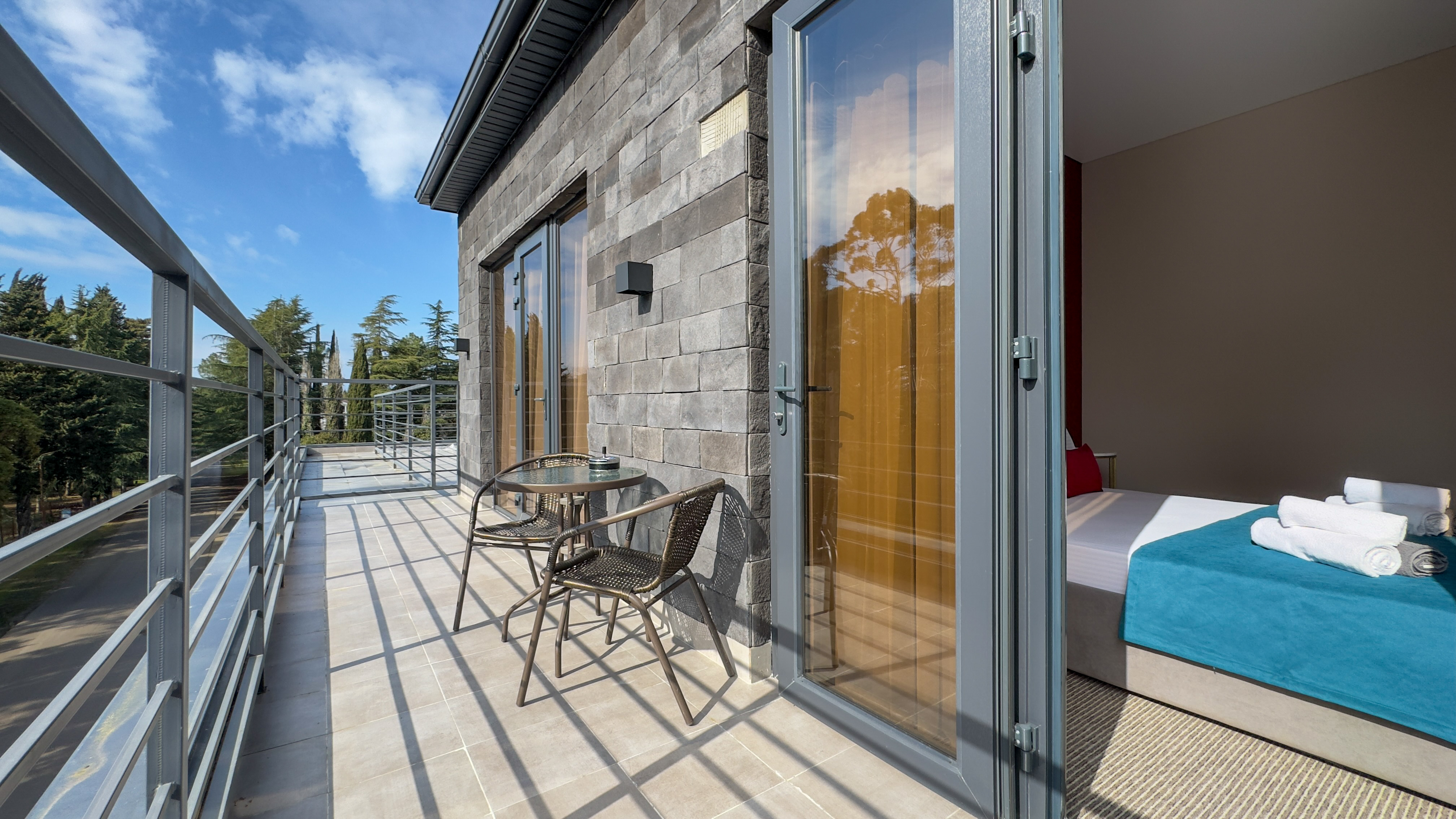 Апартаменты 2-местный 2-комнатный с балконом корпус 2