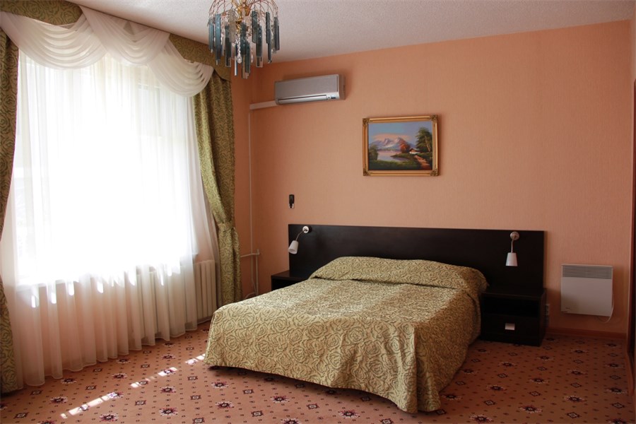 Посмотреть в галерее Коттедж Коттедж 2-этажный (6005, 6006)