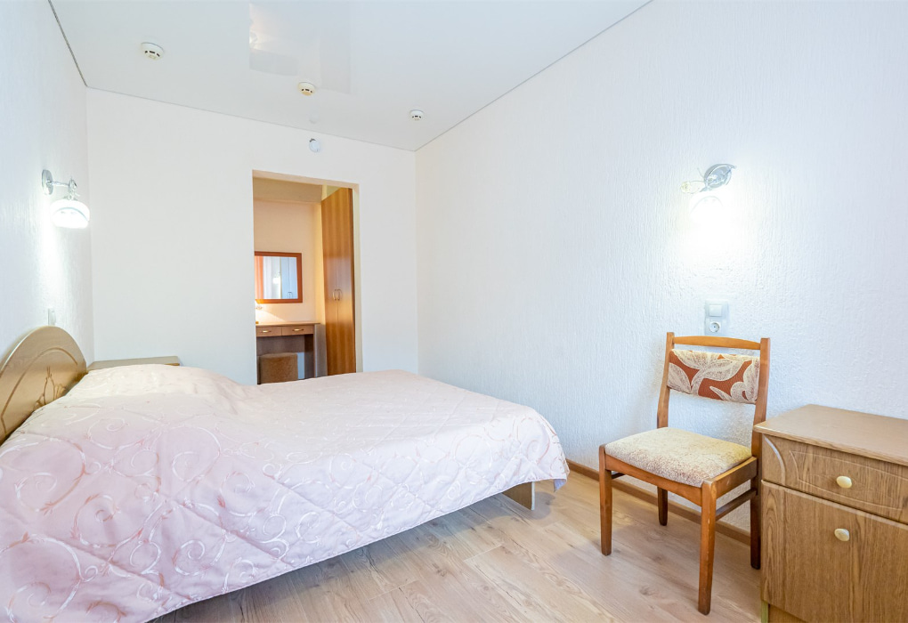 2-мест. 2-комн. Л1 (с доп.местом)