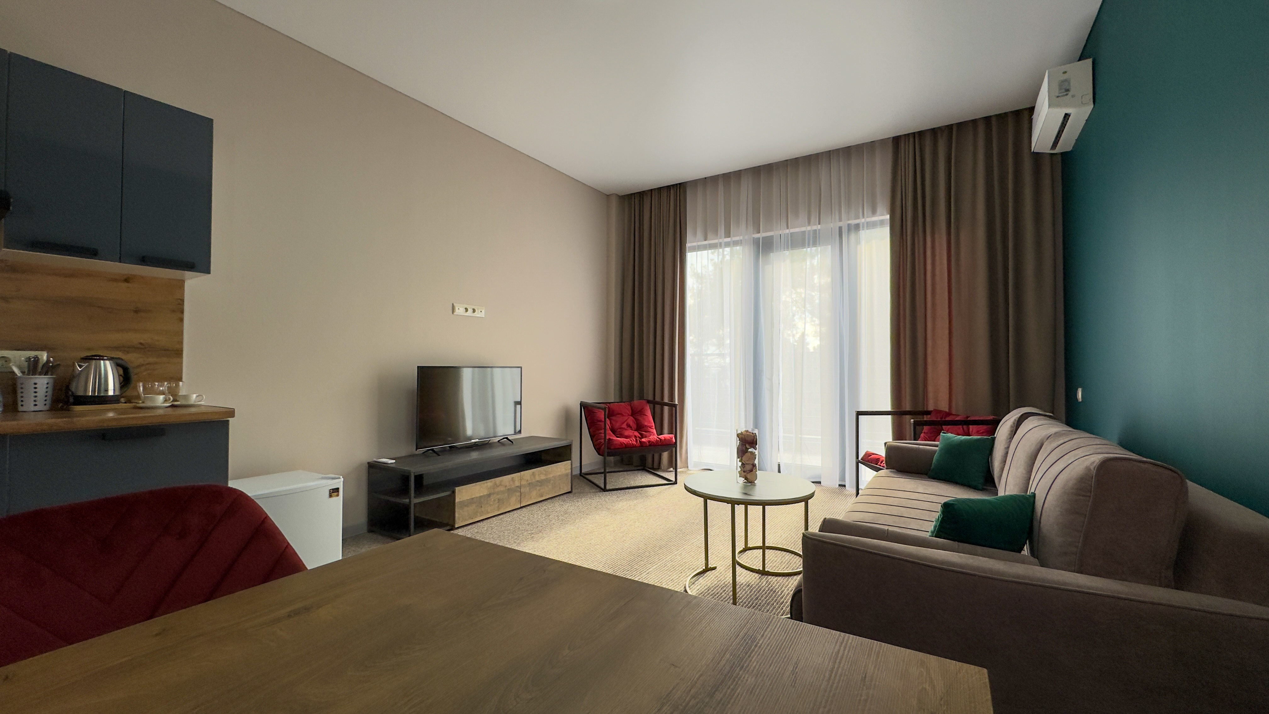 Апартаменты 2-местный 2-комнатный с балконом корпус 2