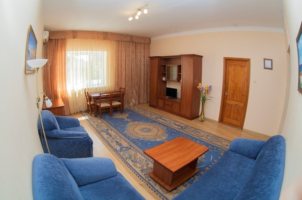 Посмотреть в галерее 2-комнатный двухместный номер Корпус №1/2