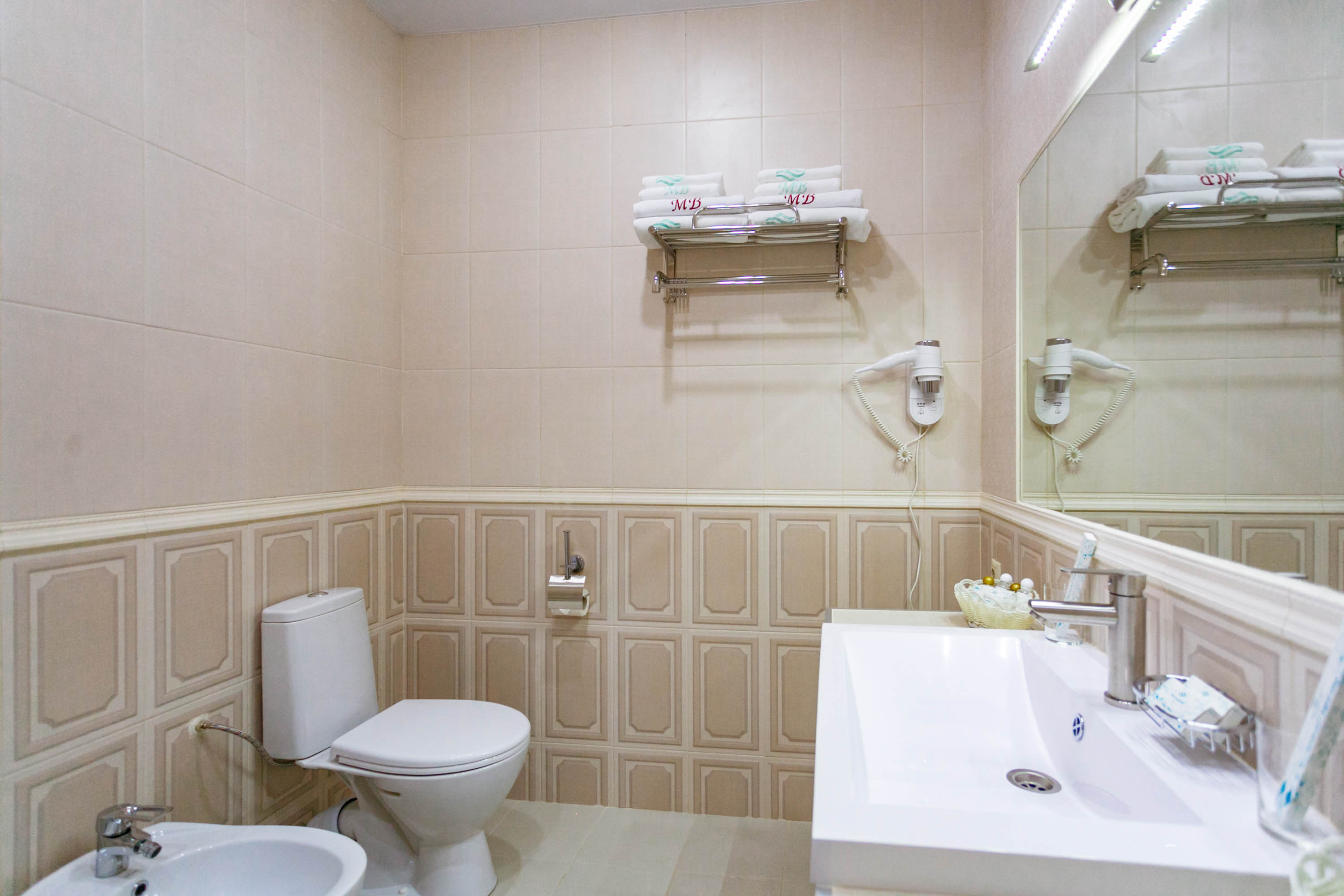 Апартаменты 2-местный 3-комнатный Салют 