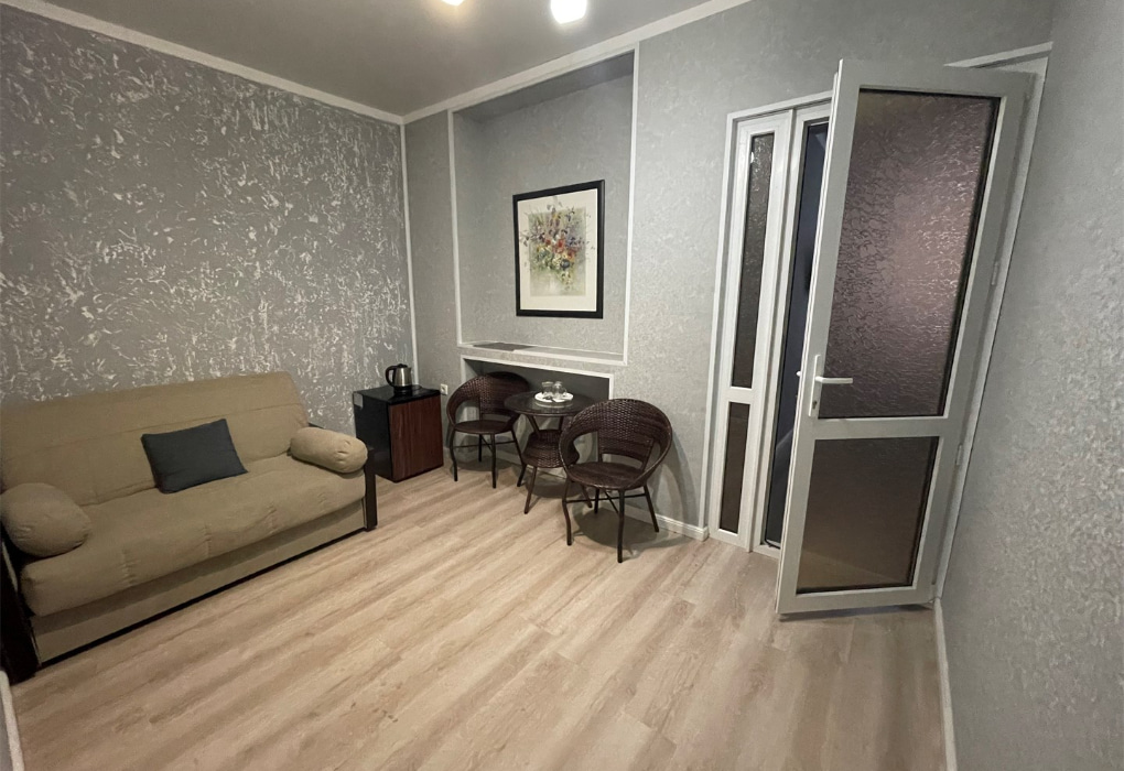 Посмотреть в галерее 2-мест.(разм. в 4-мест.) 2-комн. станд.
