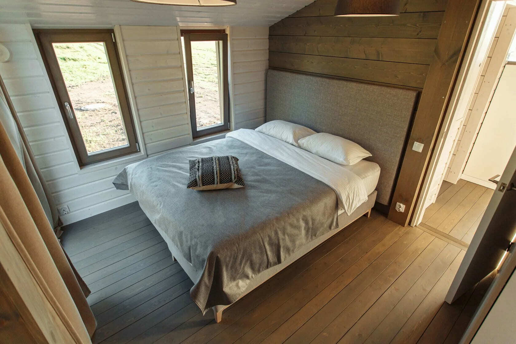 Посмотреть в галерее Коттедж 4-местный River House