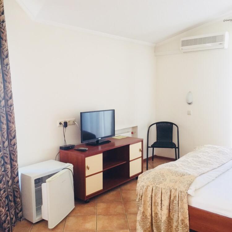 Посмотреть в галерее Полулюкс Junior Suite 3-местный