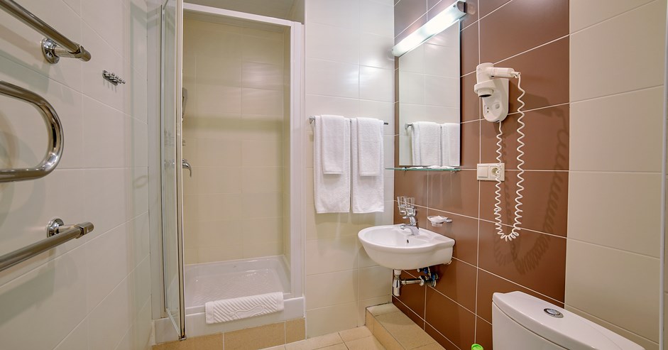 Делюкс 2-мест.1-комн.с балконом к.№2 Лесной