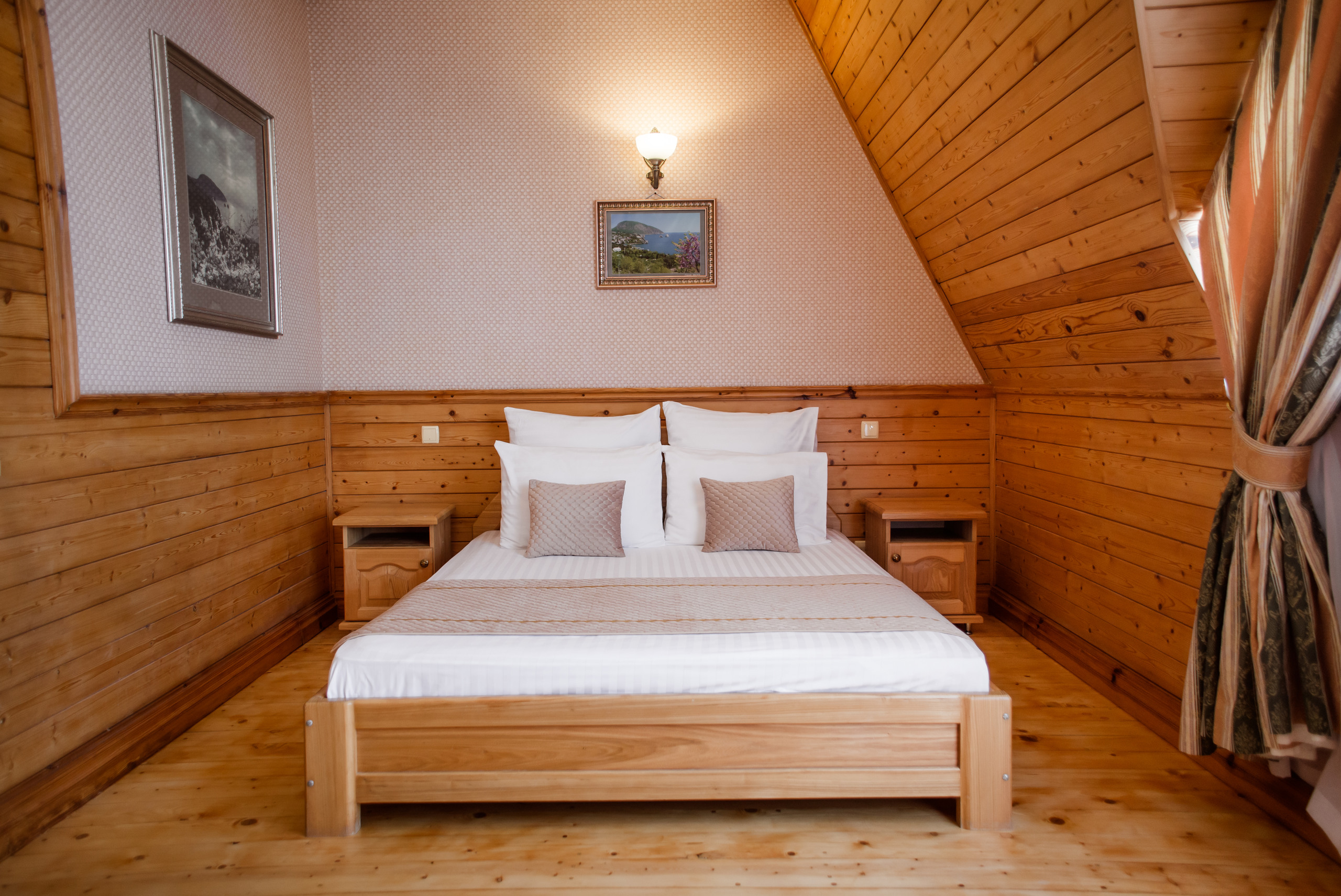 Стандартный 2-местный DOUBLE вид на горы