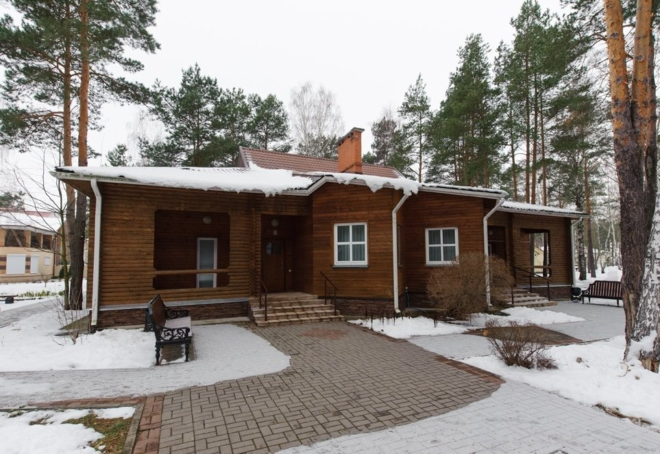 Посмотреть в галерее Люкс 2-комнатный, Главный корпус