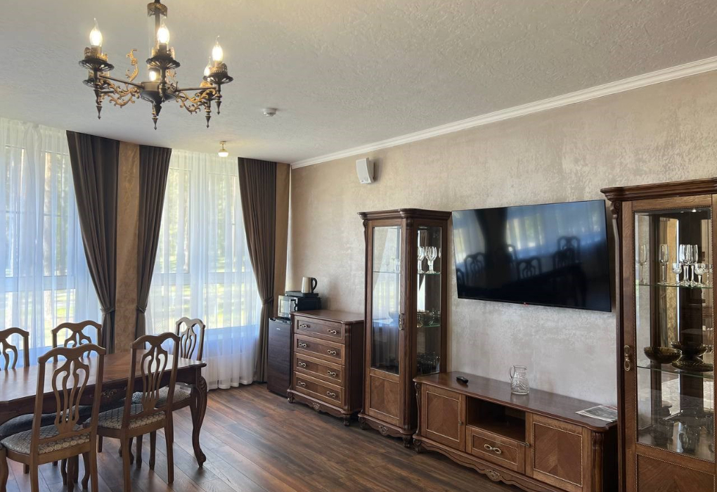 2-мест.(разм. в 4-мест.) 3-комн. коттедж в санатории