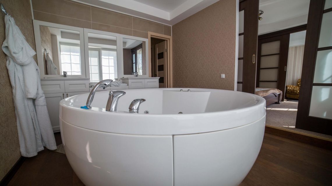 Посмотреть в галерее Люкс 2-местный 2-комнатный корпус 2 (20)