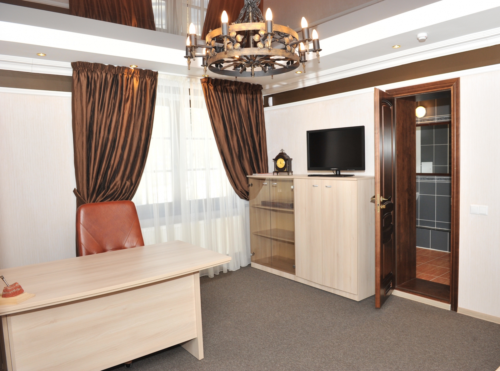 Посмотреть в галерее Коттедж 2-местный 3-комнатный Коттедж