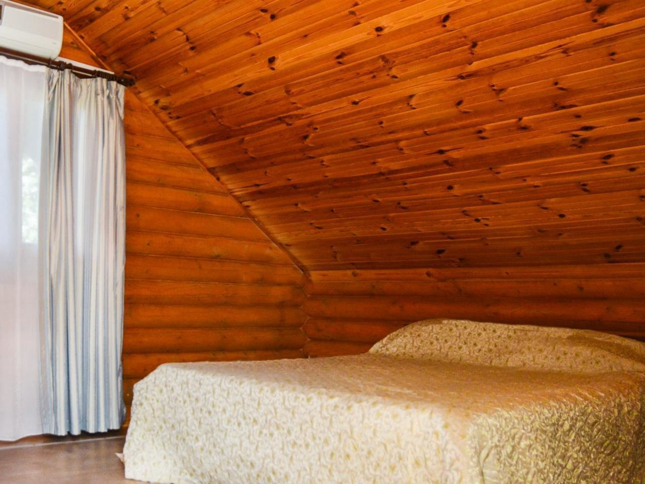 «БРЕВЕНЧАТЫЕ СРУБЫ» 2-этажный