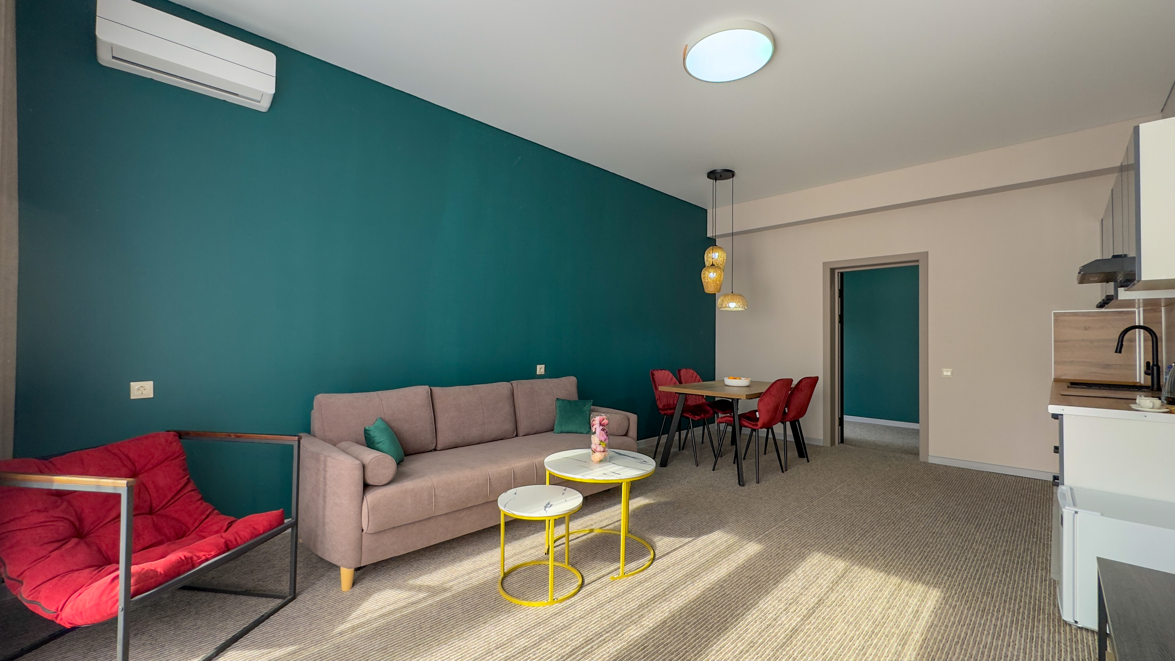 Апартаменты 2-местный 2-комнатный с балконом корпус 2