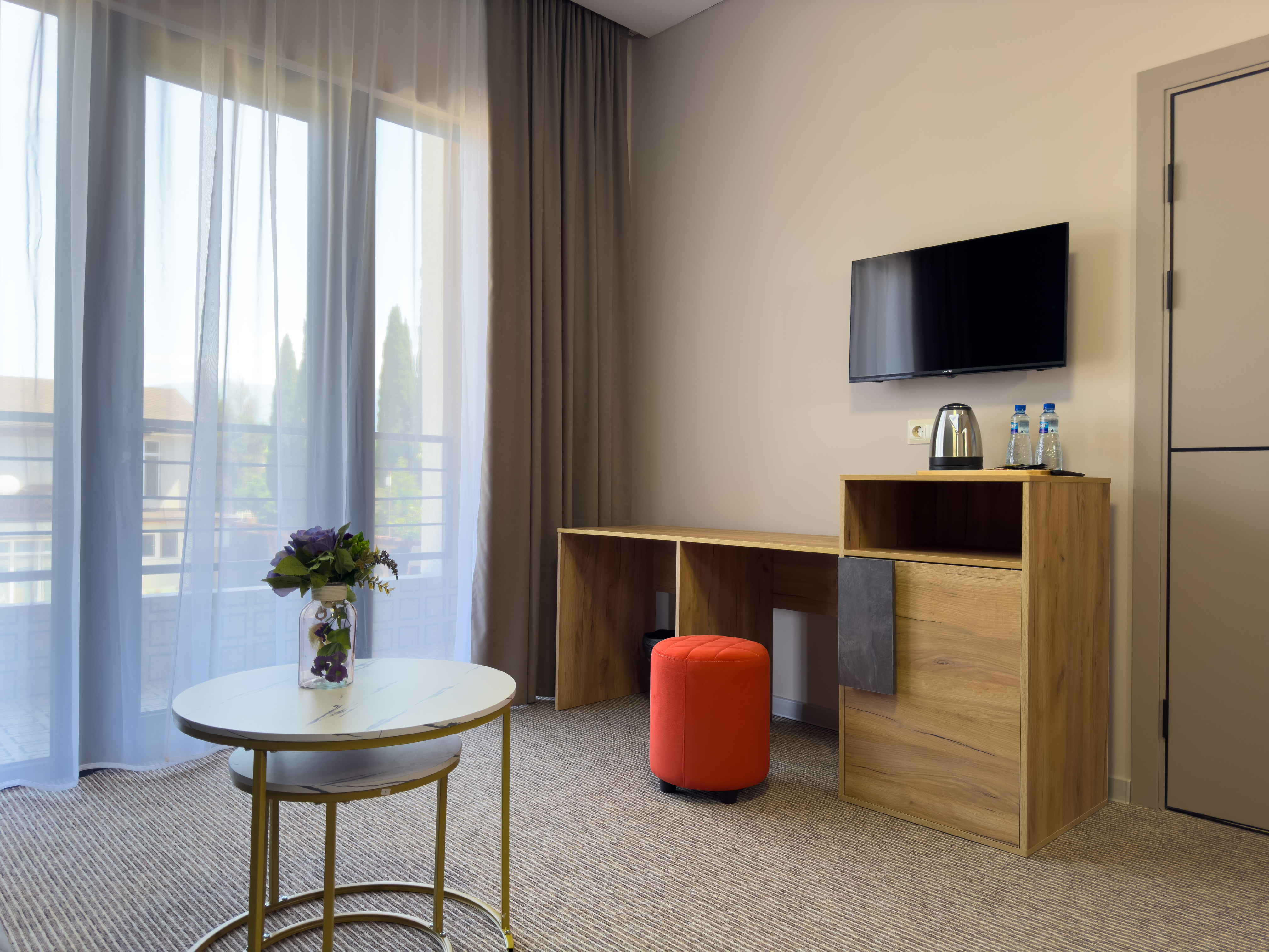 Люкс 2-местный 2-комнатный с балконом  корпус 2