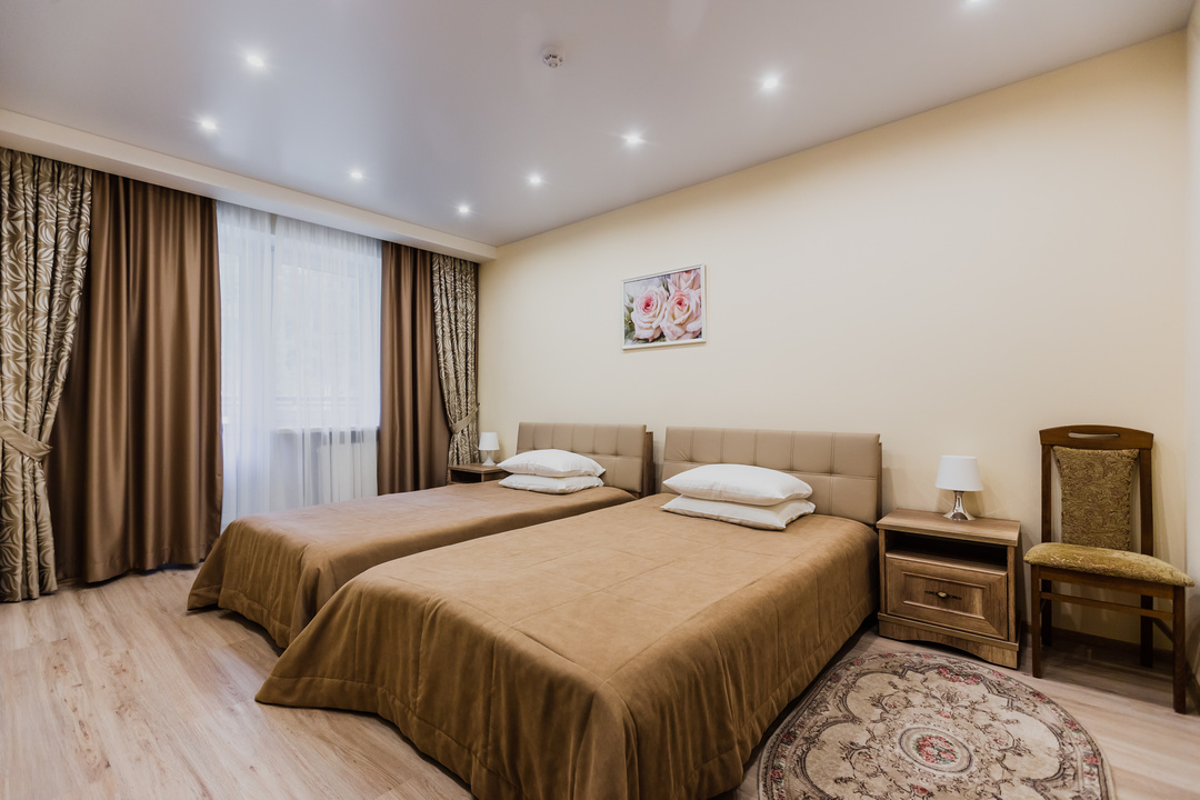 Люкс 3-местный 4-комнатный корпус 3 (10)