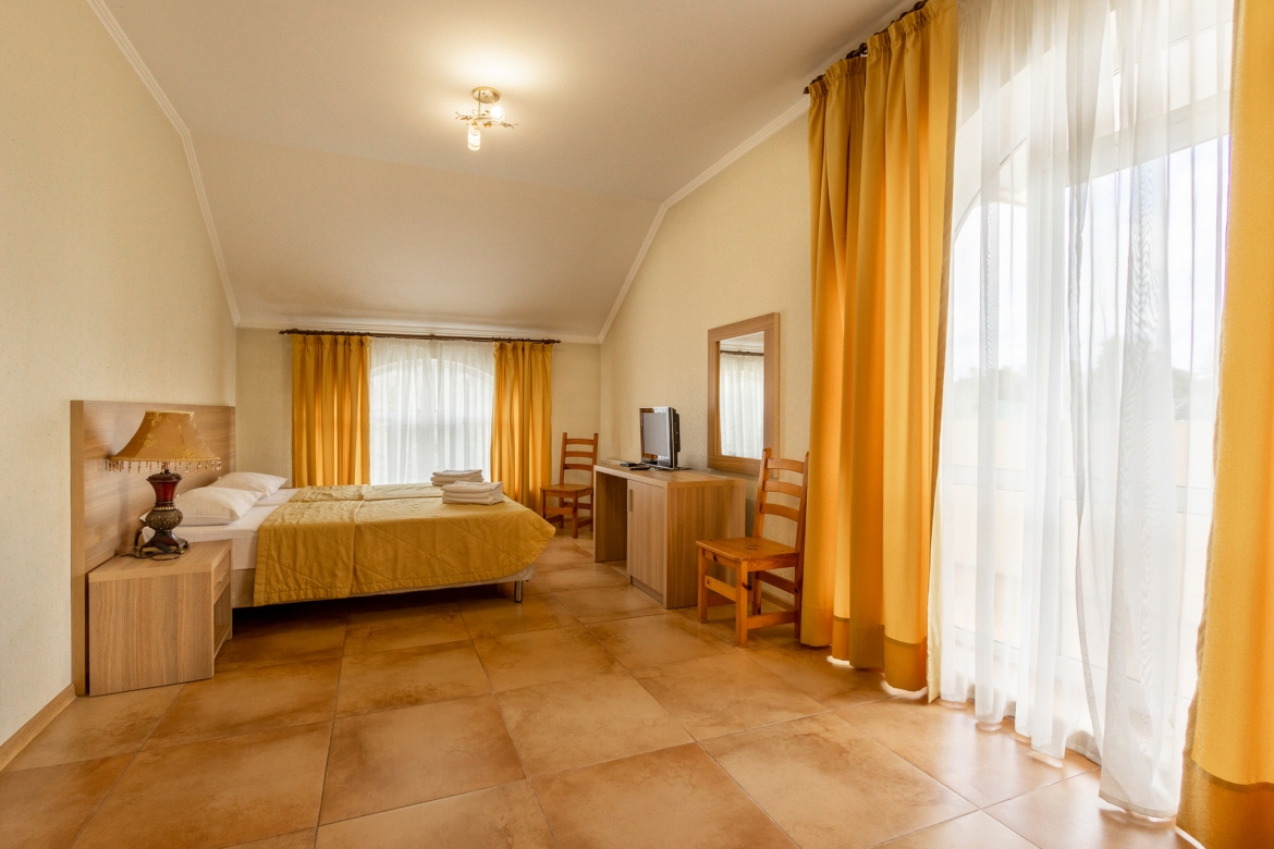 Улучшенный Стандарт Улучшенный с балконом