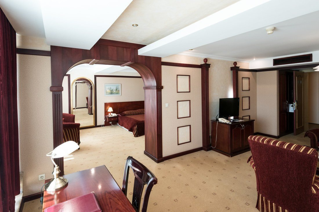 Люкс Премиум, Бизнес корпус