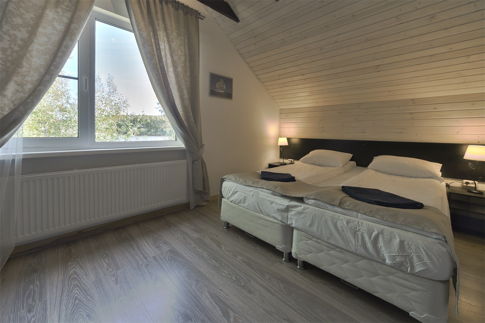 Дом 6-мест. с кух. на берегу