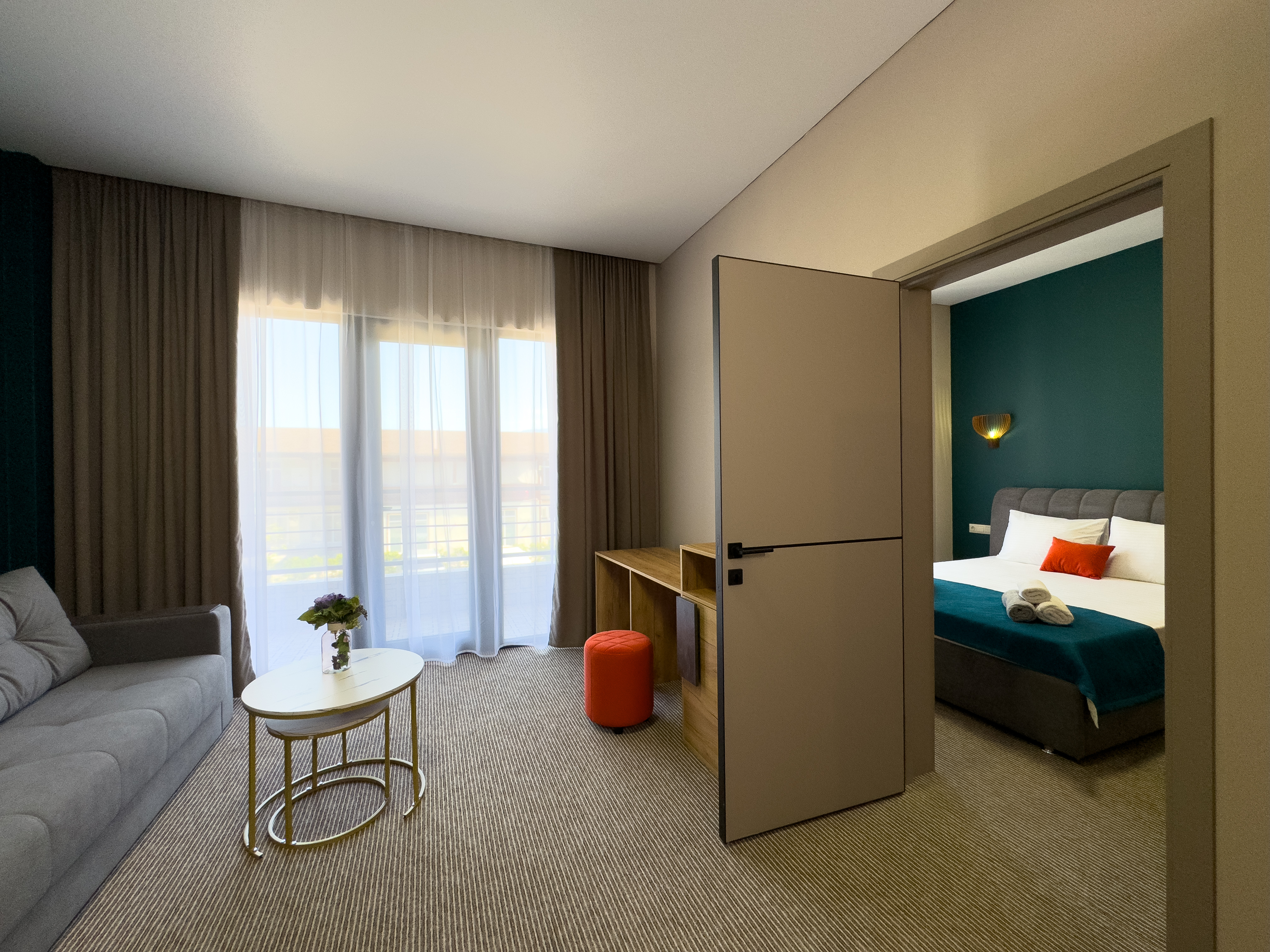 Люкс 2-местный 2-комнатный с балконом  корпус 2