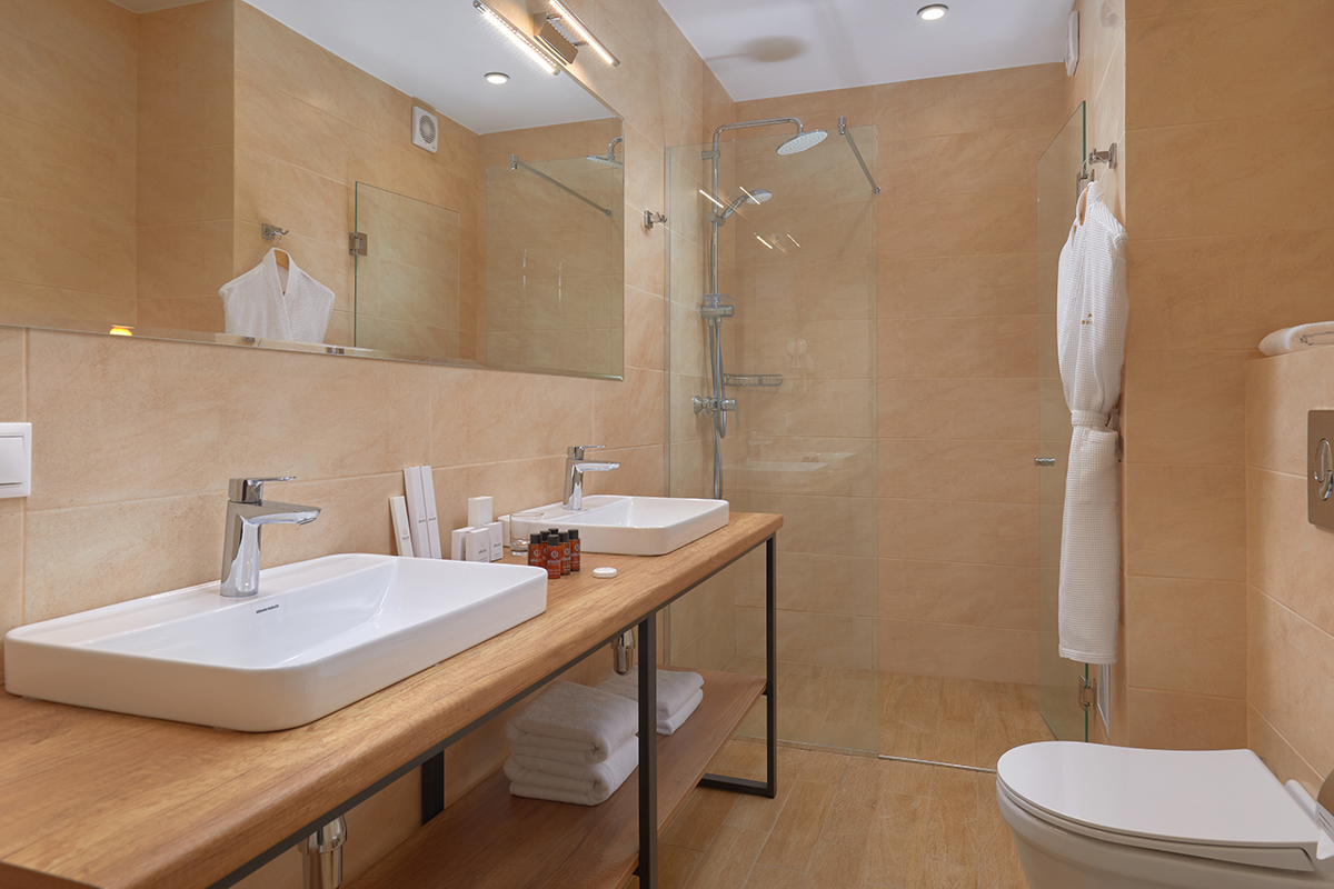 Посмотреть в галерее Suite 2-местный Sut