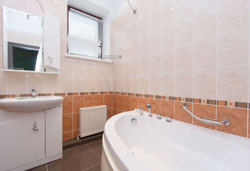 2-мест.(разм. в 8-мест.) коттедж №1