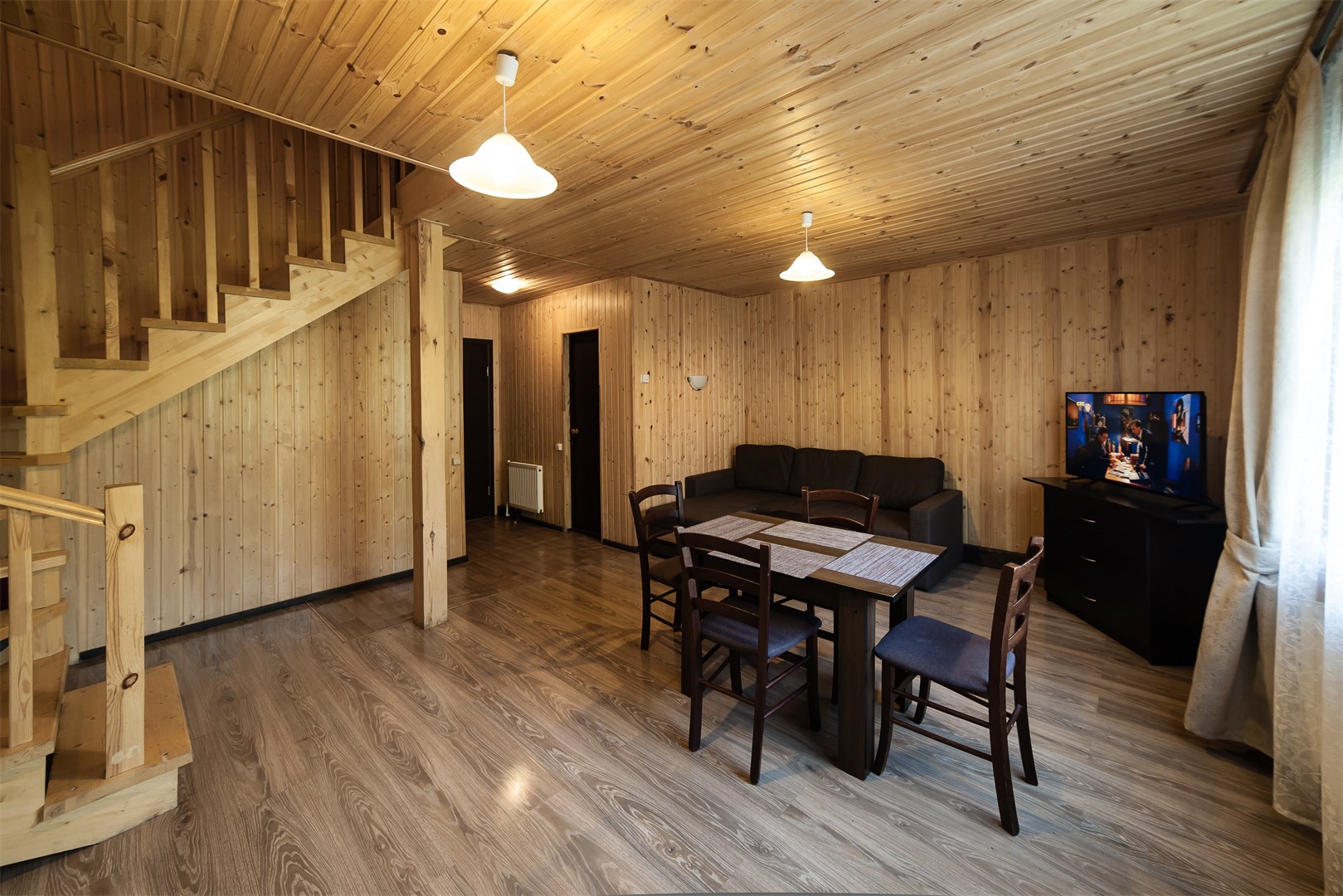 Дом 6-местный с кухней