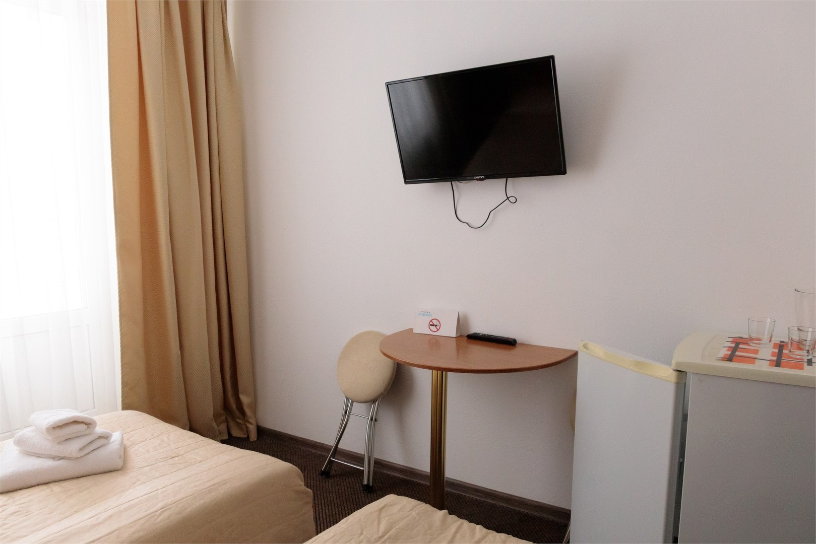 Стандарт 2-местный корпус №1 вид на Волгу