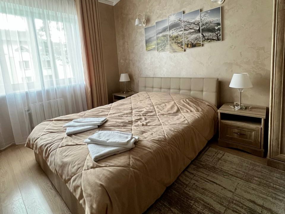 Коттедж 4-местный 3-комнатный Коттедж