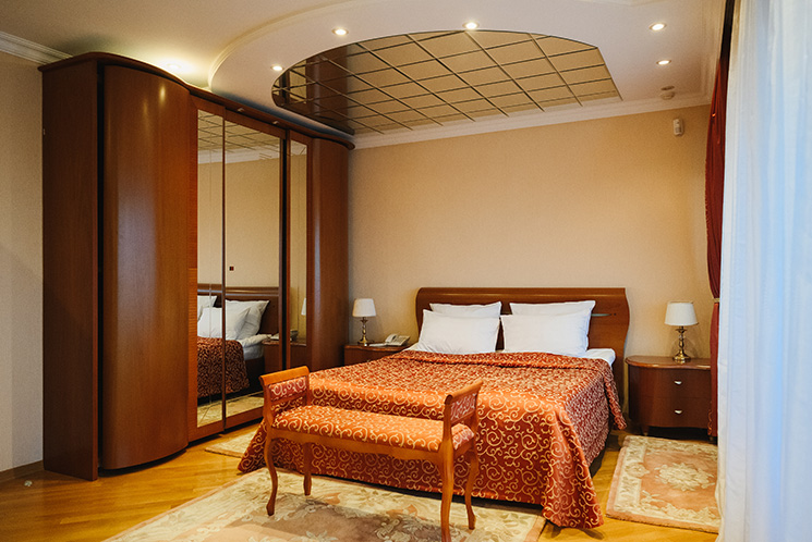 Люкс 2-местный 2-комнатный люкс