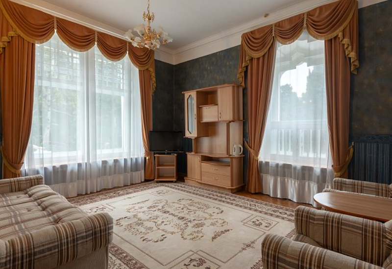 Посмотреть в галерее 2-мест. 2-комн. люкс, корп. 1