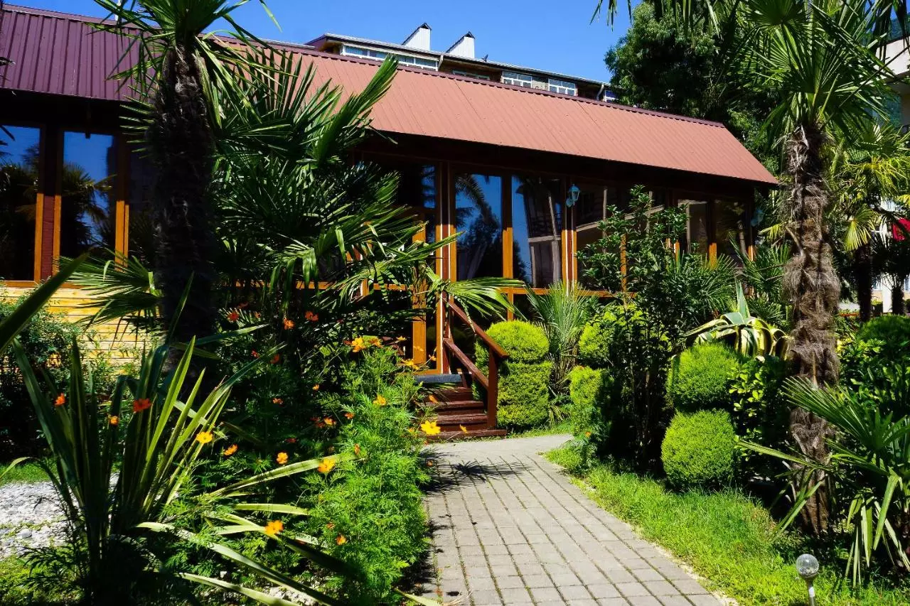 3e8e85de87af01a0d4f2c0ca3495572f.jpg