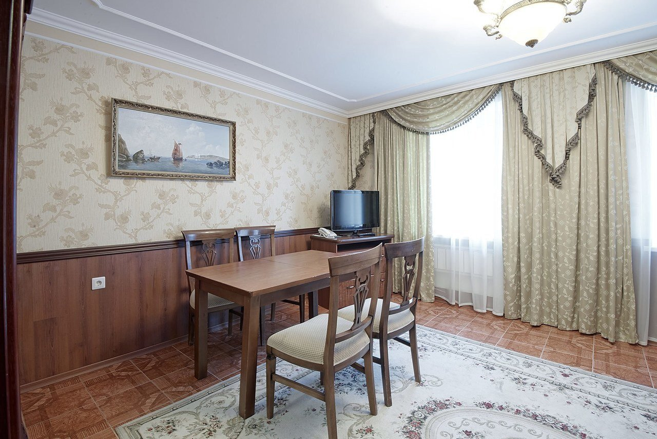 Посмотреть в галерее КОТТЕДЖ 19 VIP №2,3 СЬЮТ
