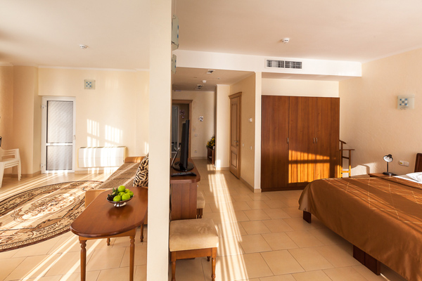 Полулюкс Семейный 2-местный 